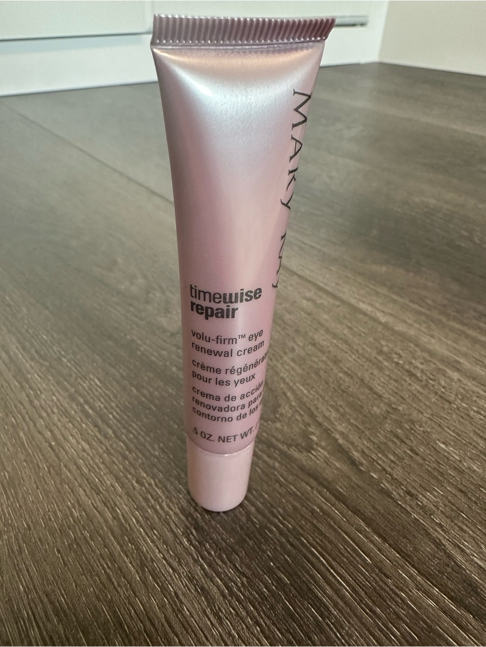 Mary Kay TimeWise Repair Volu-Firm Eye Renewal Cream - Pink,NWOB - Picture 1 of 4